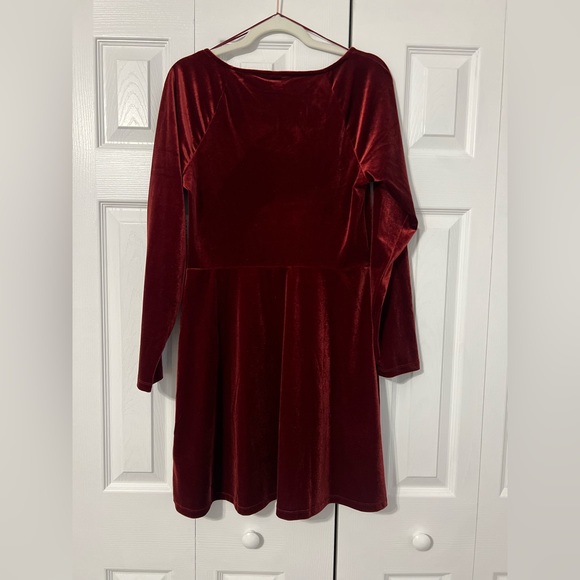Old Navy Burgundy Velvet Long Sleeve Dress - Picture 6 of 6